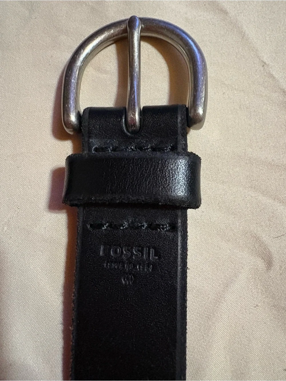 Fossil Black Leather Men's Belt with Silver Buckle
